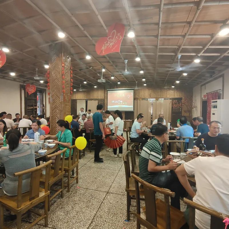 以激情鑄就夢想宏圖，靠拼搏成就事業泰山，宏泰制造的開業慶典！