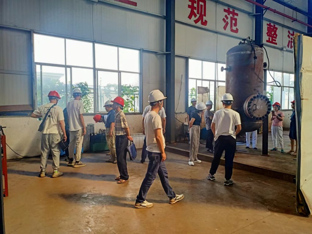 湖南宏泰制造A2容器制造、設計取證評審圓滿結束
