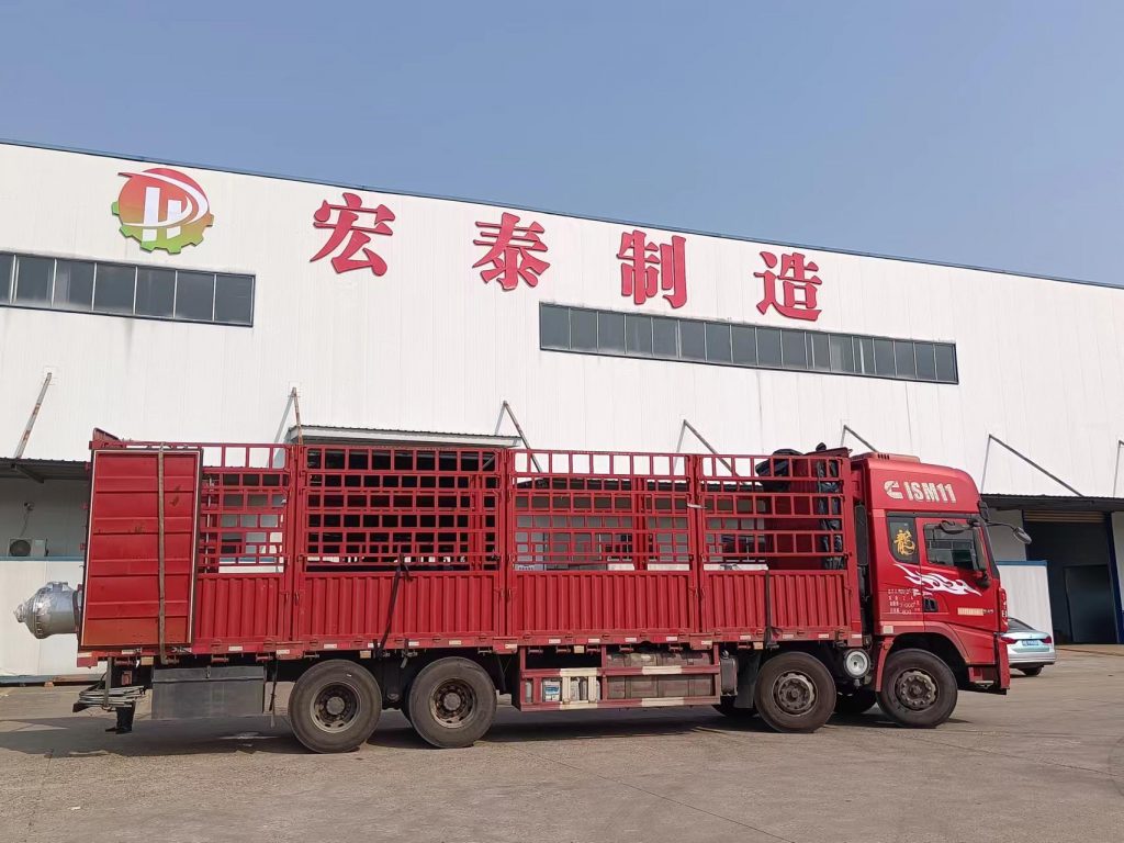 湖南宏泰承接的國內某知名高效能熱交換器技術服務有限公司的兩臺換熱器順利完工發貨